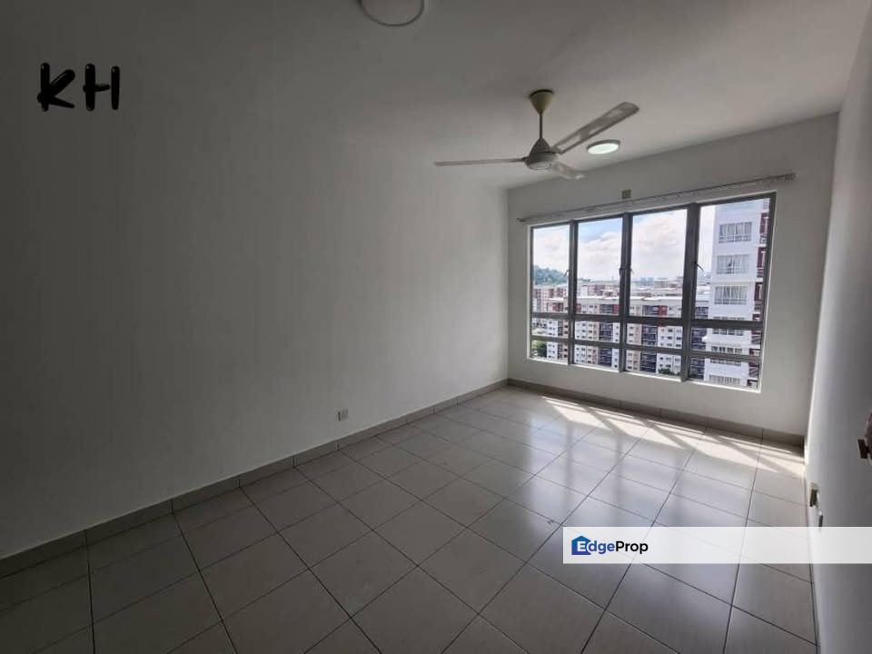 De Kiara Apartment,Setia Alam Basic Unit with  Good Condition For Sale, Selangor, Shah Alam