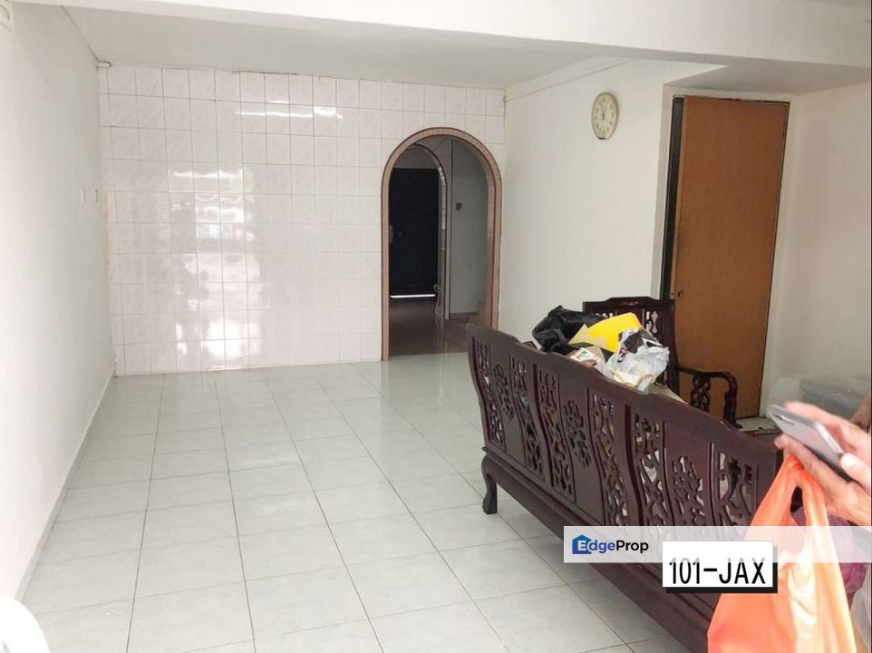 Batu Belah Klang Double Storey House For Sale Renovated, Selangor, Klang