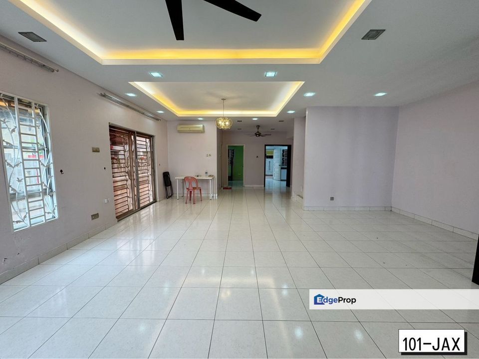 Taman aman perdana Klang Double Storey Semi D House For sale, Selangor, Klang