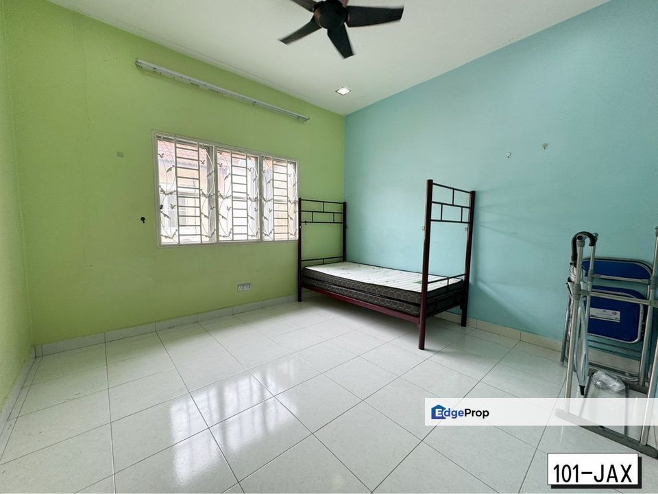 Taman aman perdana Klang Double Storey Semi D House For sale, Selangor, Klang