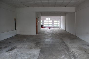 Bandar Baru Nilai, Putra Nilai Seremban, 3 storey shop office 