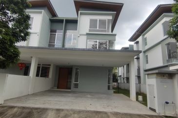 Parkfield Residences, Tropicana Heights