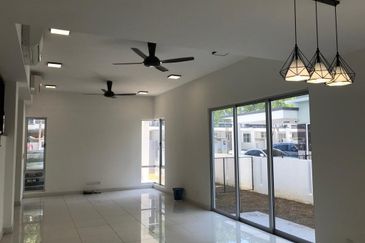 Parkfield Residences, Tropicana Heights