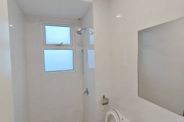 Aurora Tower @ Eco Sky