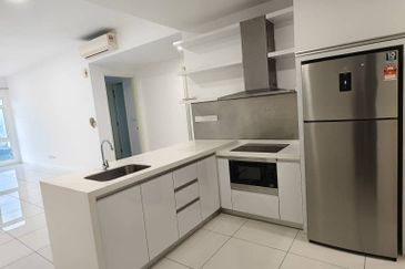 Aurora Tower @ Eco Sky