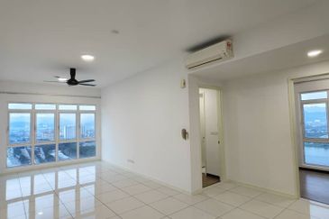 Aurora Tower @ Eco Sky