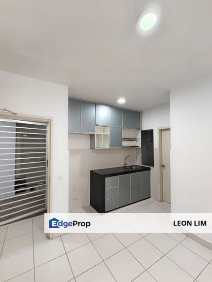 Karisma Apartment @ Eco Majestic Berenang Semenyih , partly furnished , Selangor, Semenyih