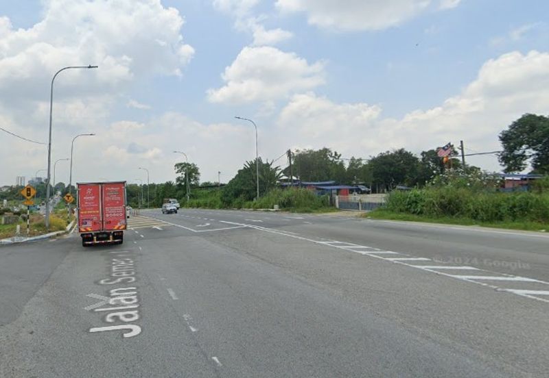 Semenyih, Industrial Land facing mainroad, easy access, guarded & gated 