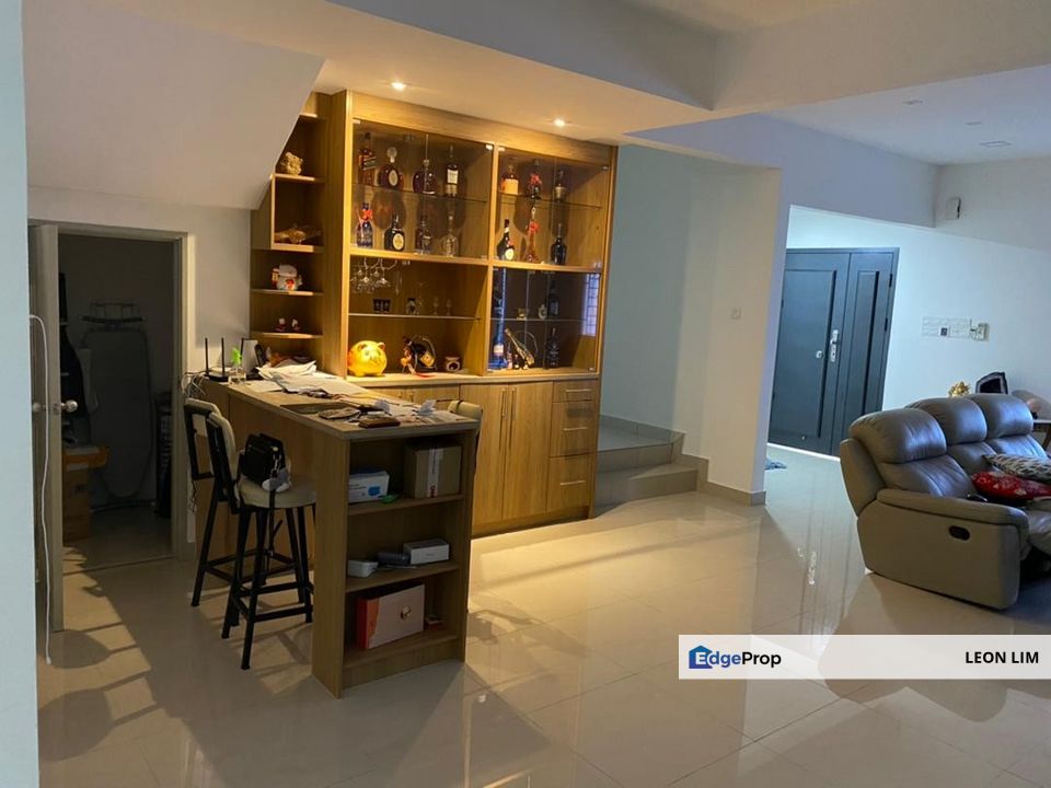 Taman Kayangan, Mantin Negeri Sembilan, 2 storey Semi D, renovated & partly furnished , Negeri Sembilan, Mantin