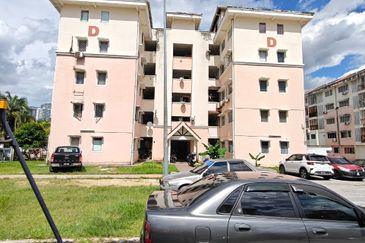 Desa Mutiara Apartment