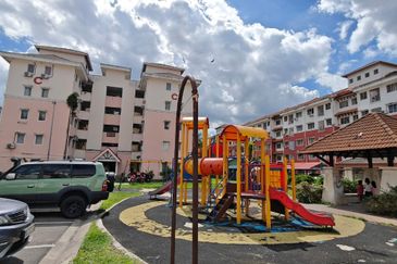 Desa Mutiara Apartment