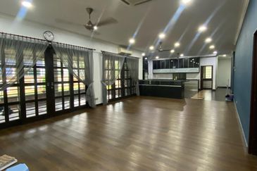 Putra Hill Residency