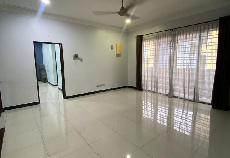 Putra Hill Residency