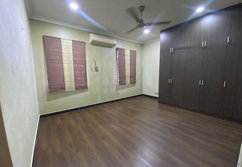 Putra Hill Residency