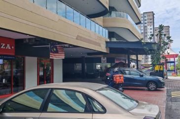 Ecohill Walk Mall, Setia Ecohill