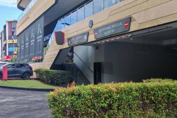 Ecohill Walk Mall, Setia Ecohill