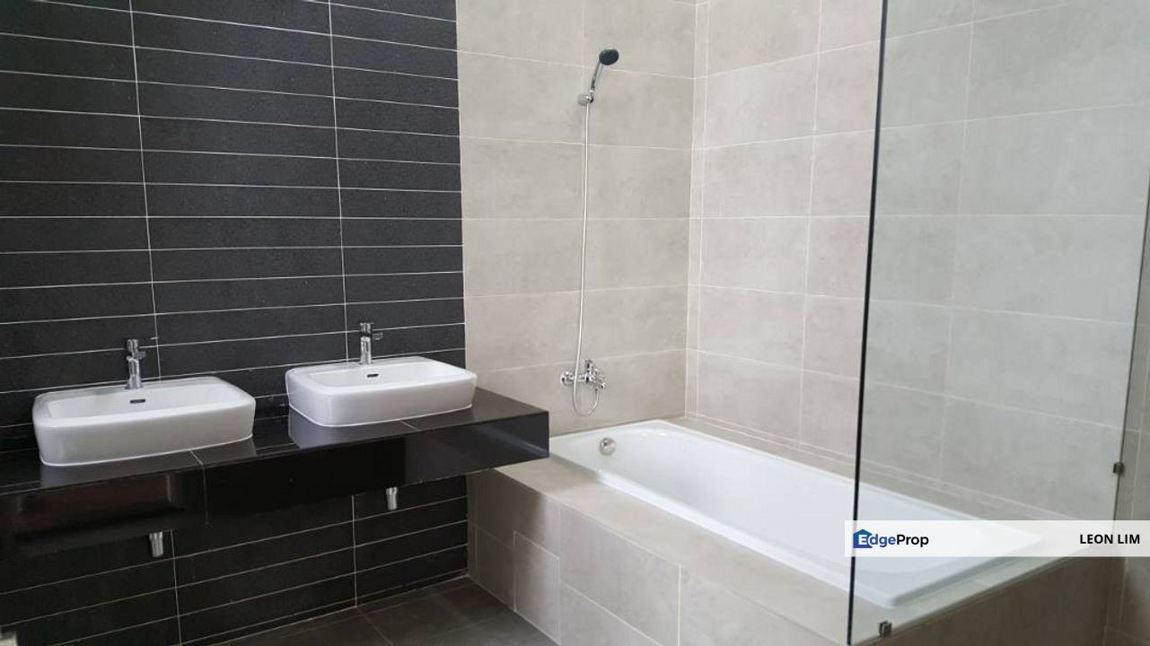 Tenderfields, Mellowood, Eco Majestic Semenyih, 2 storey semi D, guarded & gated, facing open, Selangor, Semenyih