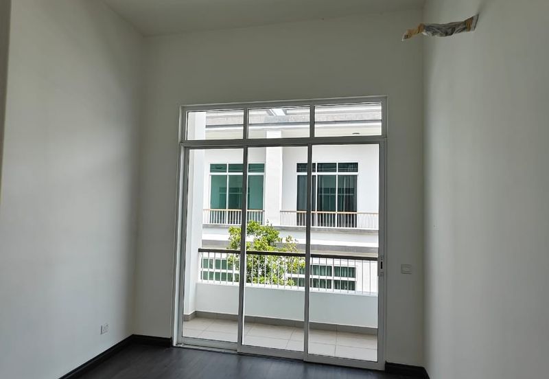 Merrydale @ Eco Majestic