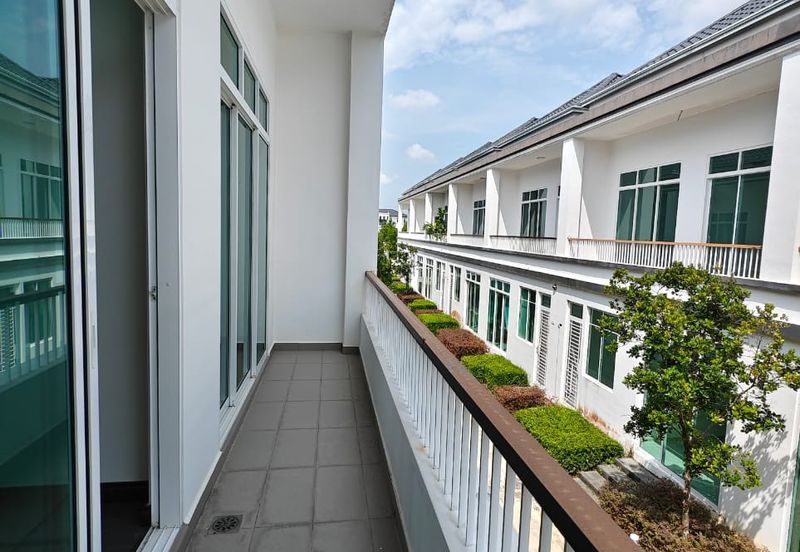 Merrydale @ Eco Majestic