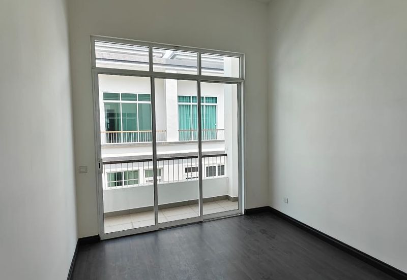 Merrydale @ Eco Majestic