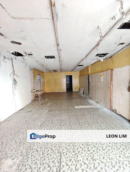 Bandar Kajang, Jalan Sulaiman ground floor shop near Plaza Metro Kajang, 20 x 100, Selangor, Kajang