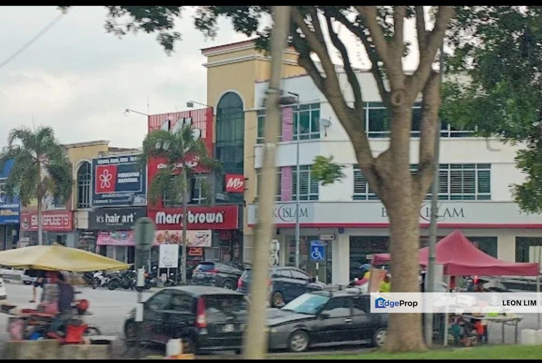 Taman Pelangi Semenyih , Ground floor shop office facing mainroad , Selangor, Semenyih
