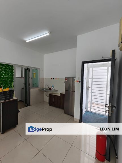 Saville@ Kajang, Jalan Reko Partly furnished, Corner unit pool view , Selangor, Kajang