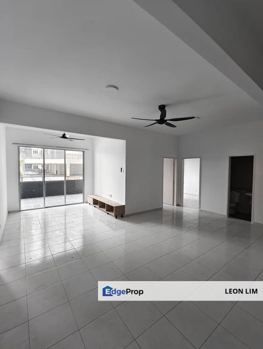 Opal Residence @ Puchong Intan, big balcony at facilities floor, partly furnished, Selangor, Puchong