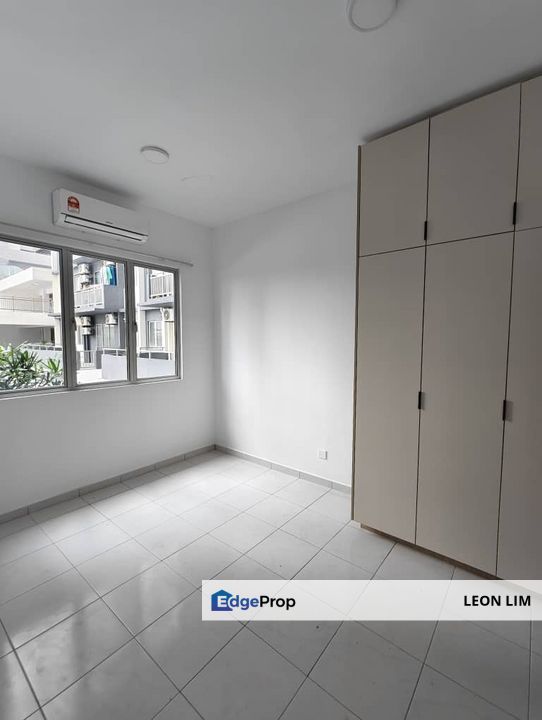 Opal Residence @ Puchong Intan, big balcony at facilities floor, partly furnished, Selangor, Puchong