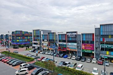 Ecohill Walk Mall, Setia Ecohill