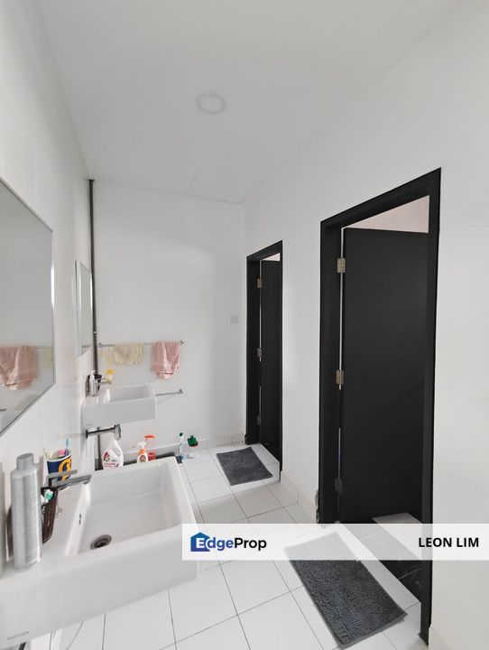 Brigthen,Ivoris, Whitten, Eco Majestic Semenyih shop office, renovated with partition room, Selangor, Semenyih