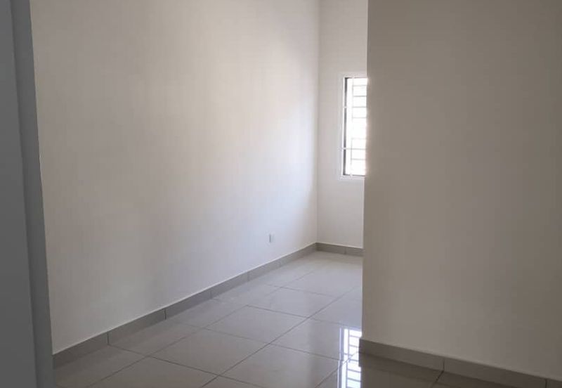 Evira @ Warisan Puteri