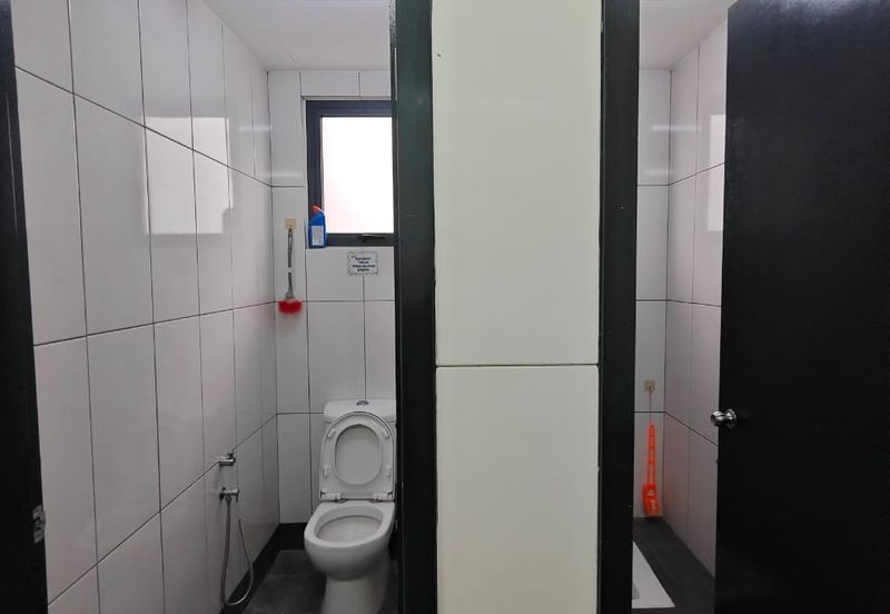 Ecohill Walk Mall, Setia Ecohill