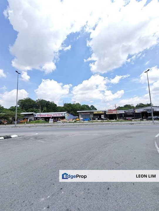 Kajang/Bangi Jalan Reko Commericla land facing mainroad, suitable for showroom, sport centre, food court, warehouse , Selangor, Kajang