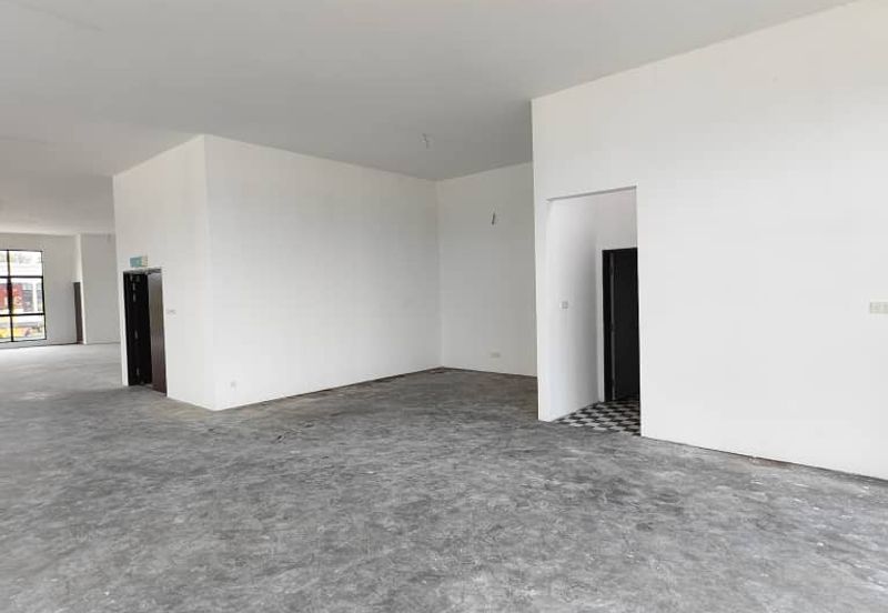 Ivoris @ Eco Majestic