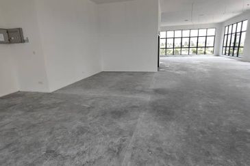 Ivoris @ Eco Majestic