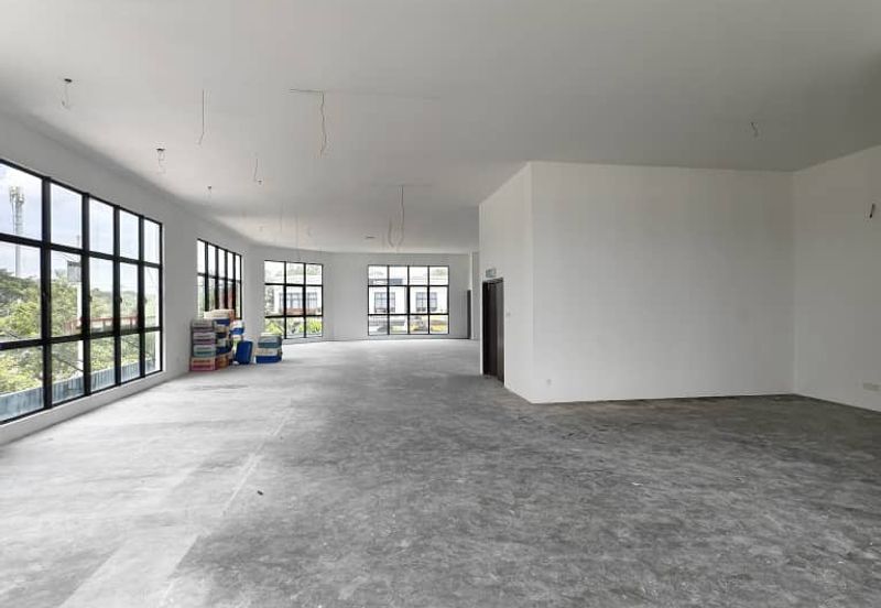 Ivoris @ Eco Majestic