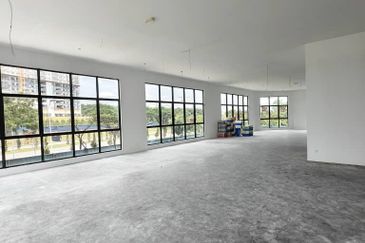 Ivoris @ Eco Majestic