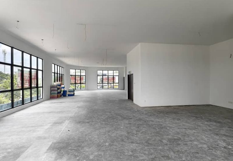 Ivoris @ Eco Majestic