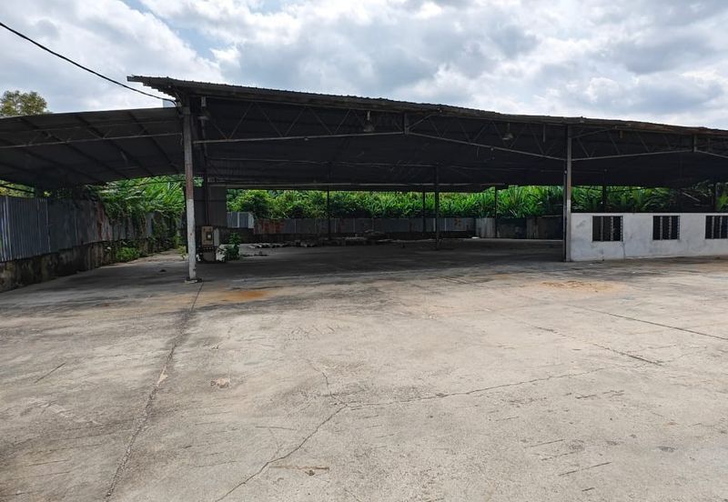 Semenyih, Industrial Land facing mainroad, easy access, guarded & gated 