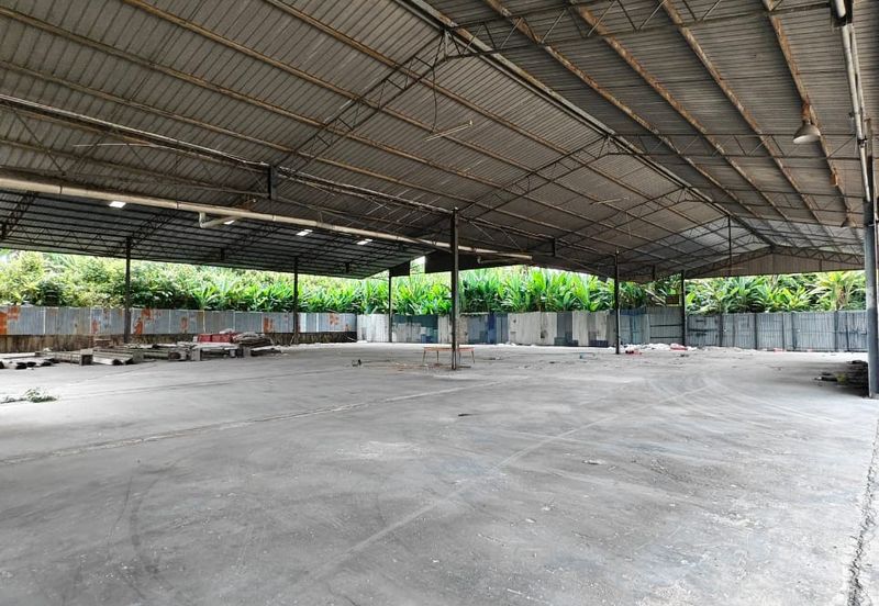 Semenyih, Industrial Land facing mainroad, easy access, guarded & gated 