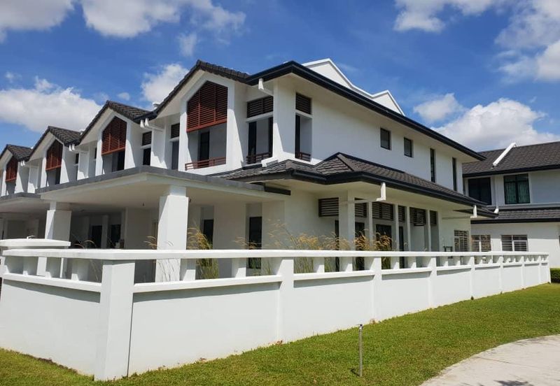 Cradleton @ Eco Majestic