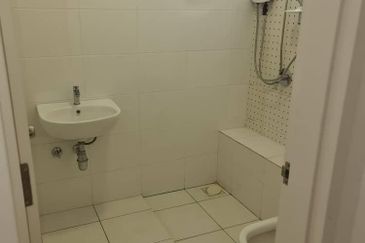 Cradleton @ Eco Majestic