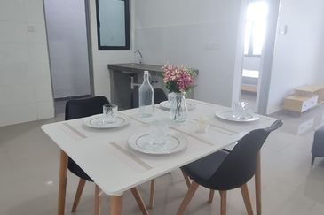 The Louvre @ Country Heights