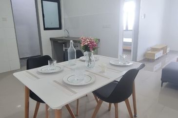 The Louvre @ Country Heights