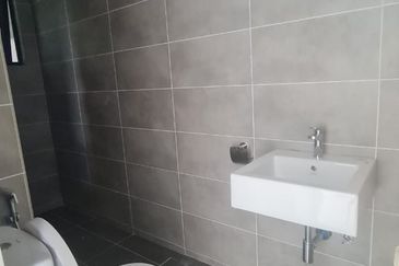 The Louvre @ Country Heights