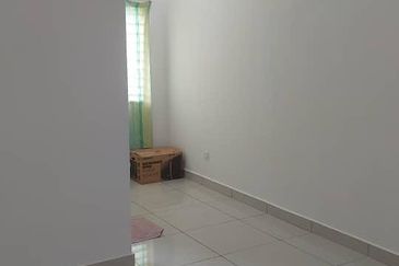 Evira @ Warisan Puteri