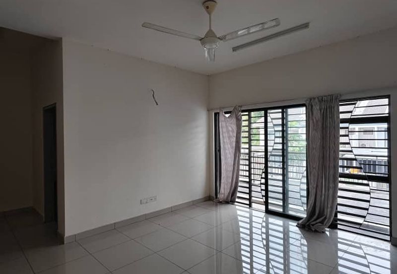 Evira @ Warisan Puteri