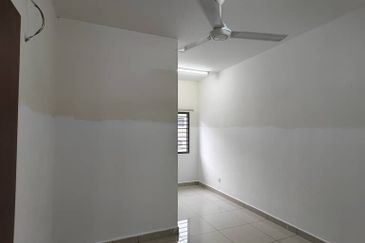 Evira @ Warisan Puteri