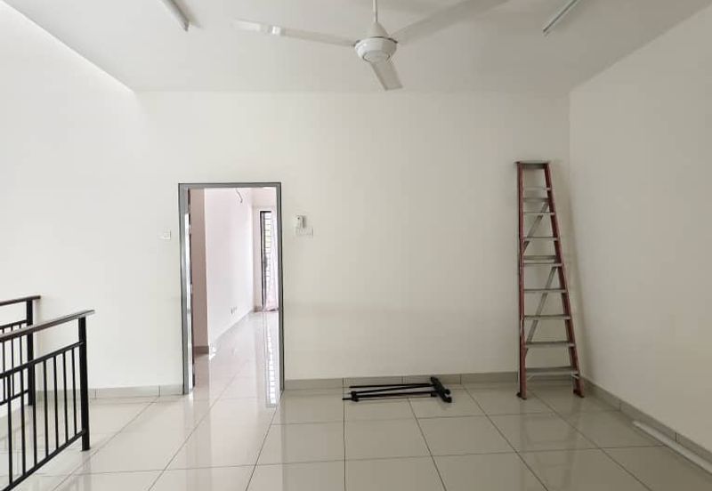 Evira @ Warisan Puteri